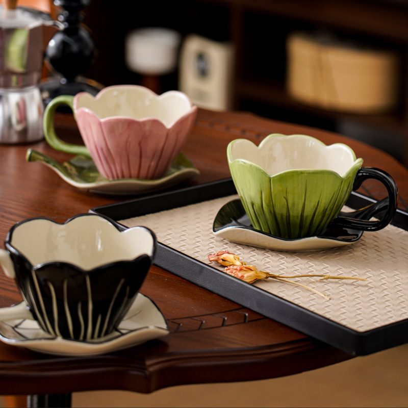 Coffee Tea And Leaf - Ensemble de tasses à café irrégulières